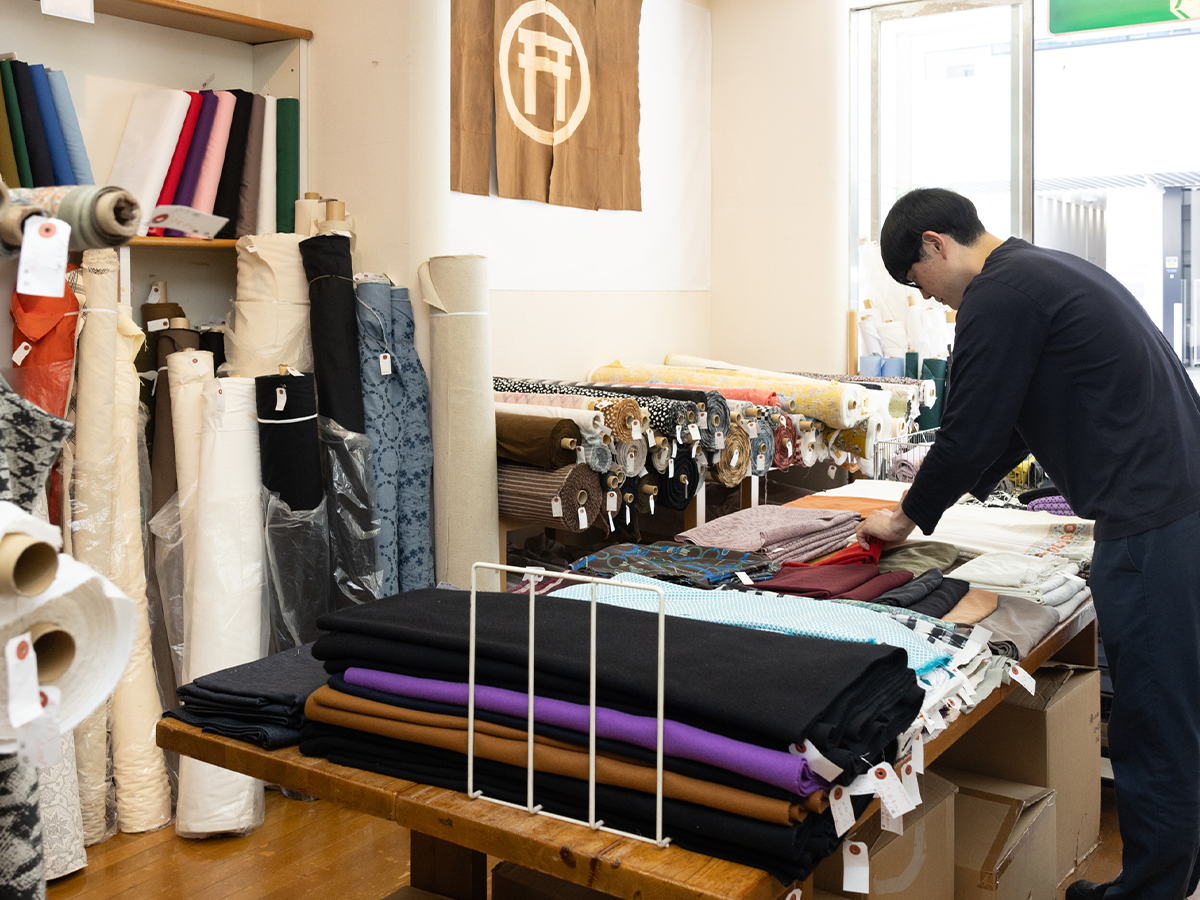 鳥居株式会社の店舗外観